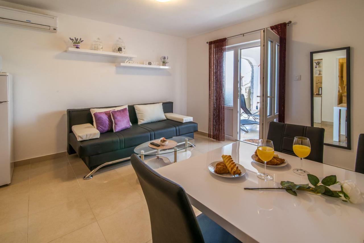 Apartments Braut Krk Đảo Krk Ngoại thất bức ảnh